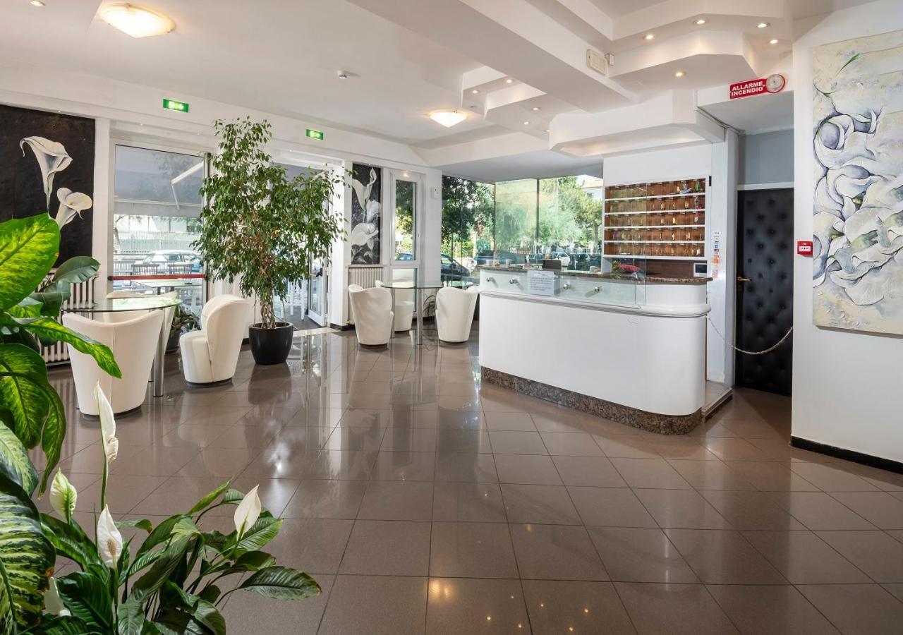 Hotel Mediterraneo Pesaro Zewnętrze zdjęcie