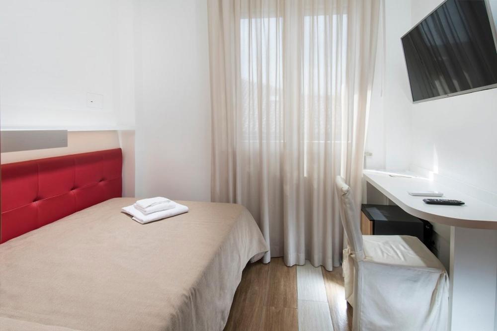 Hotel Mediterraneo Pesaro Zewnętrze zdjęcie