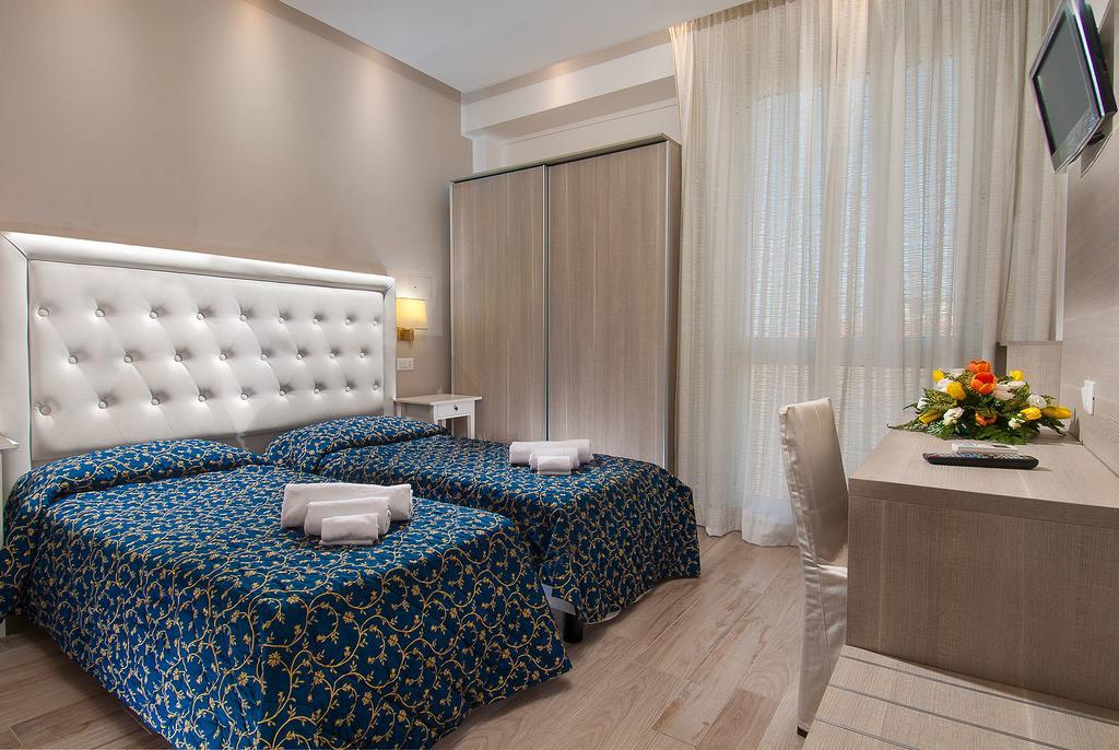 Hotel Mediterraneo Pesaro Zewnętrze zdjęcie